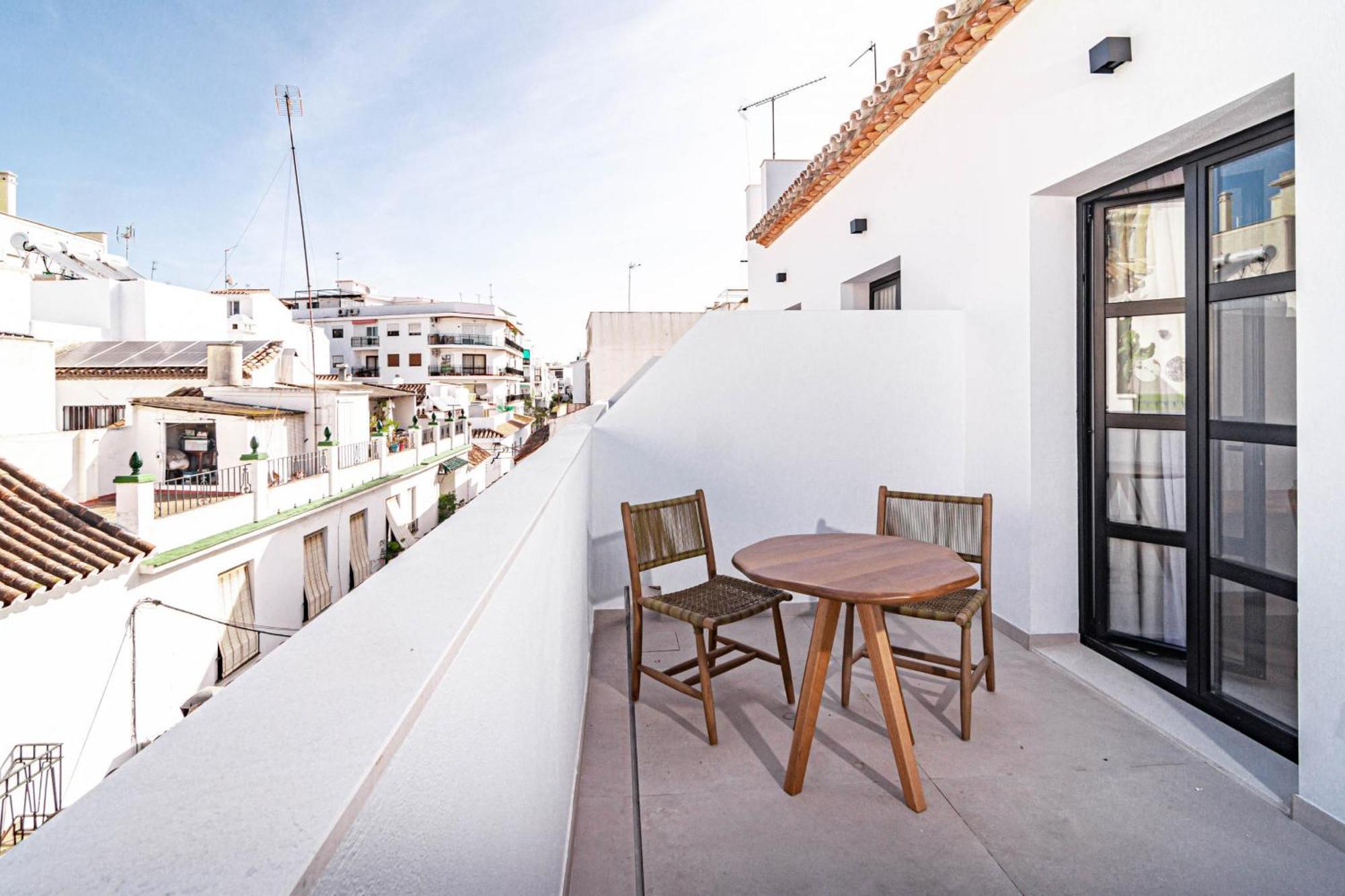 Seaclub Suites Estepona Ngoại thất bức ảnh