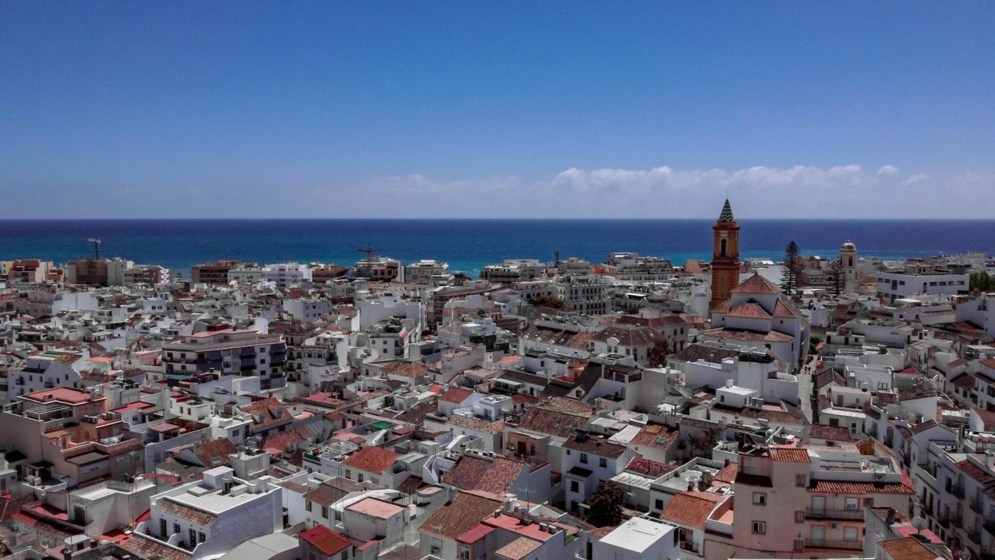 Seaclub Suites Estepona Ngoại thất bức ảnh
