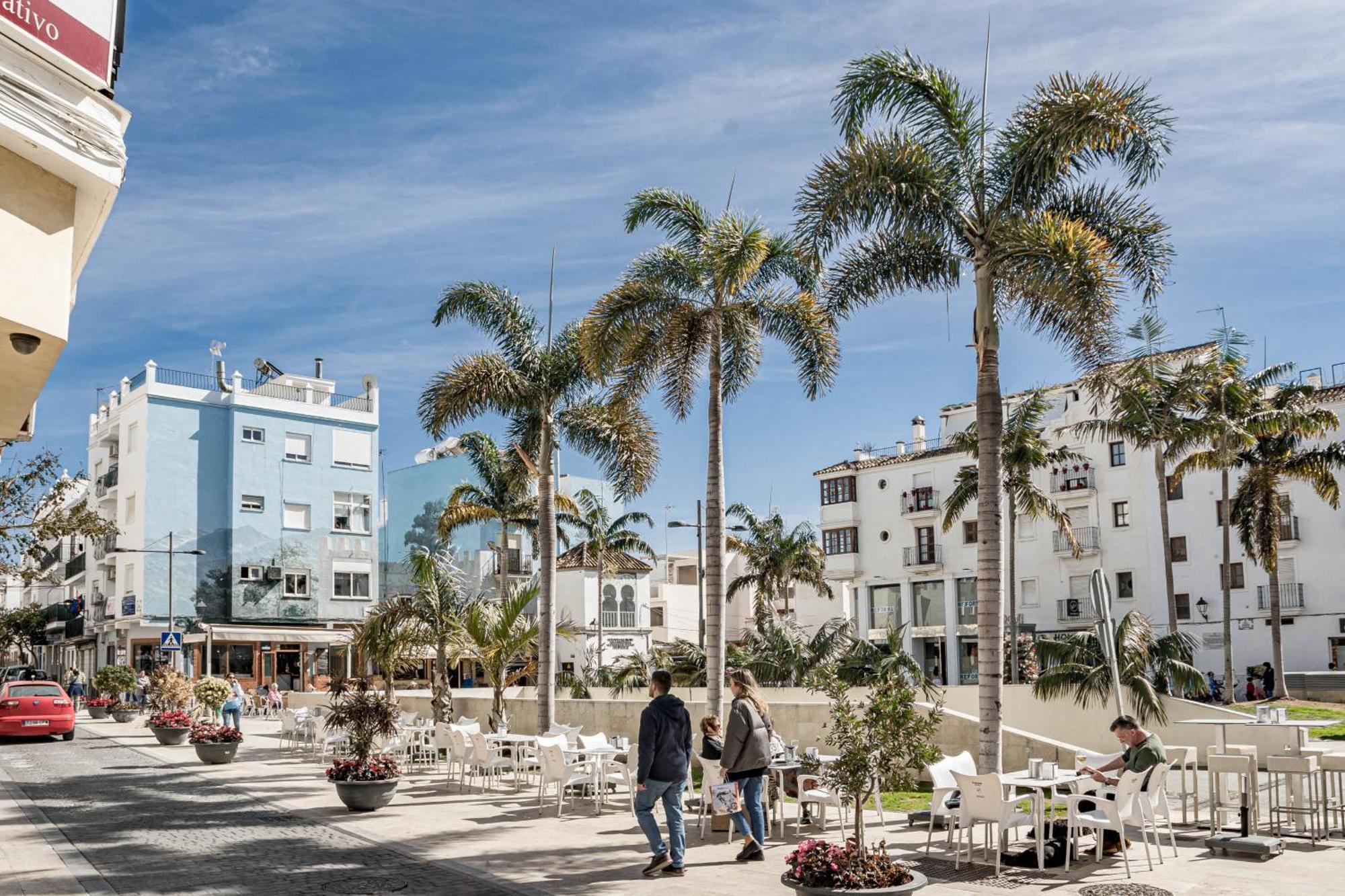Seaclub Suites Estepona Ngoại thất bức ảnh
