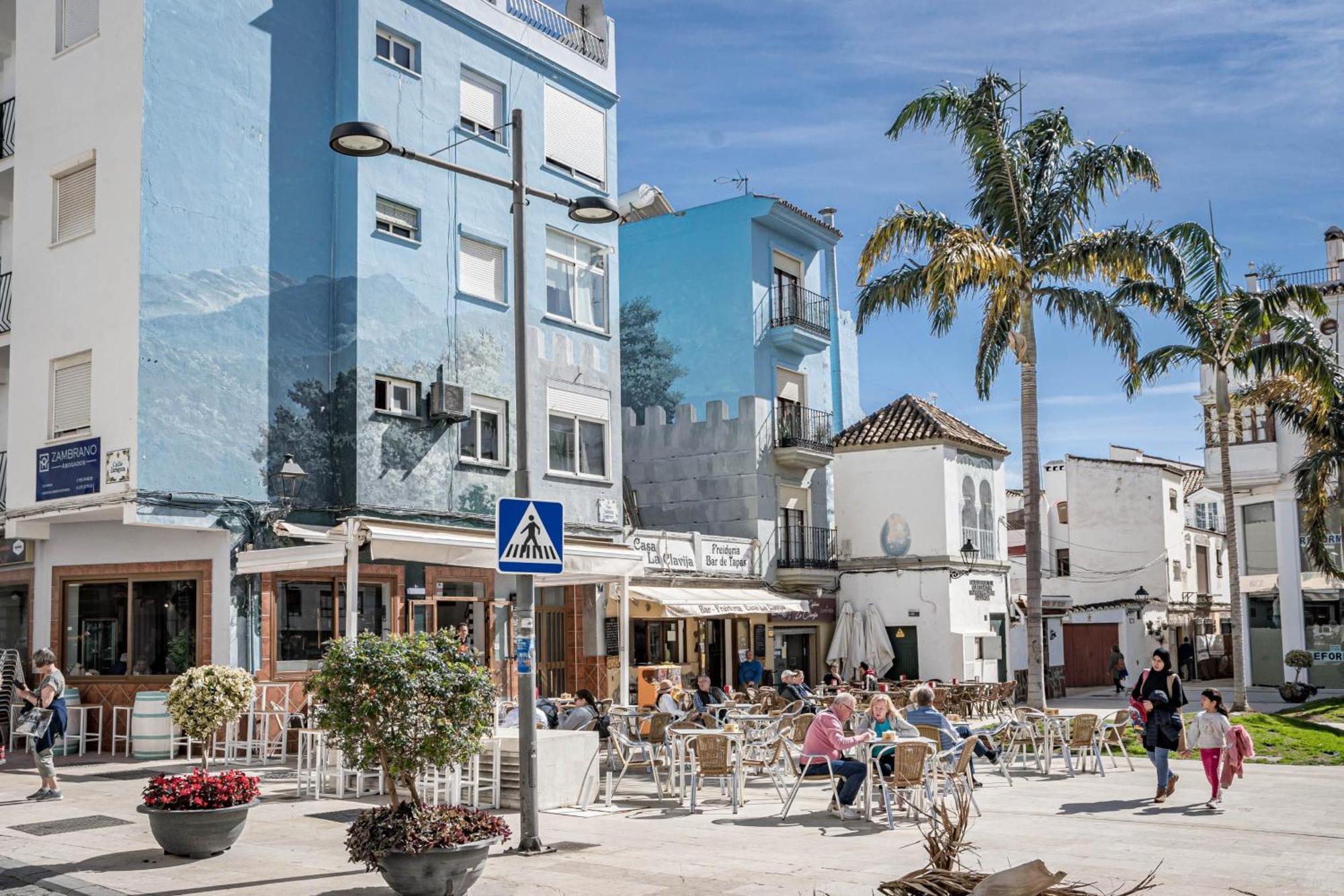 Seaclub Suites Estepona Ngoại thất bức ảnh